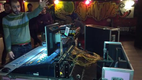 El grupo de Telecomunicaciones visita la sala Jimmy Jazz en Vitoria-Gasteiz